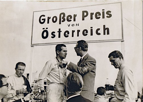 Zeltweg 1964: Martin Pfundner mit dem Sieger Lorenzo Bandini