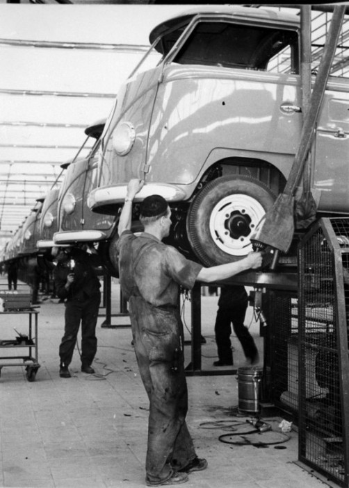 	  Produktion des Volkswagen T1 in den 1950er-Jahren.  Foto: Auto-Medienportal.Net/Volkswagen