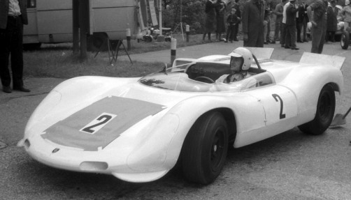 Das Foto aus dem historischen Archiv von Porsche zeigt Lodovico Scarfiotti kurz vom dem Start zu seinem Unglückslauf.